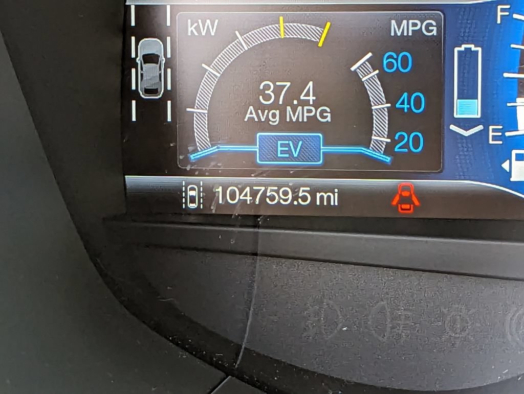 Used 2014 Ford Fusion Energi SE w/ Driver Assist Package FWD image 19