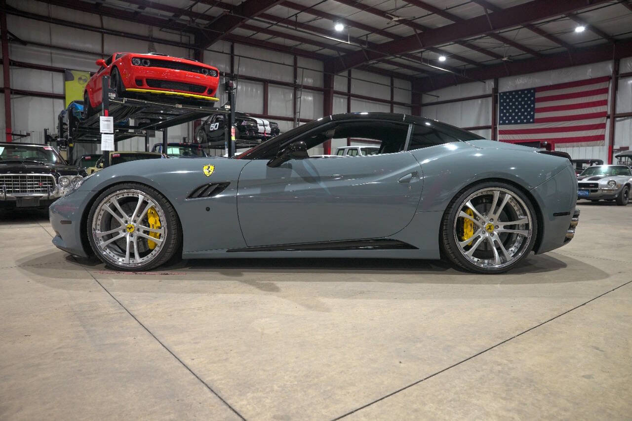 Used 2010 Ferrari California image 18