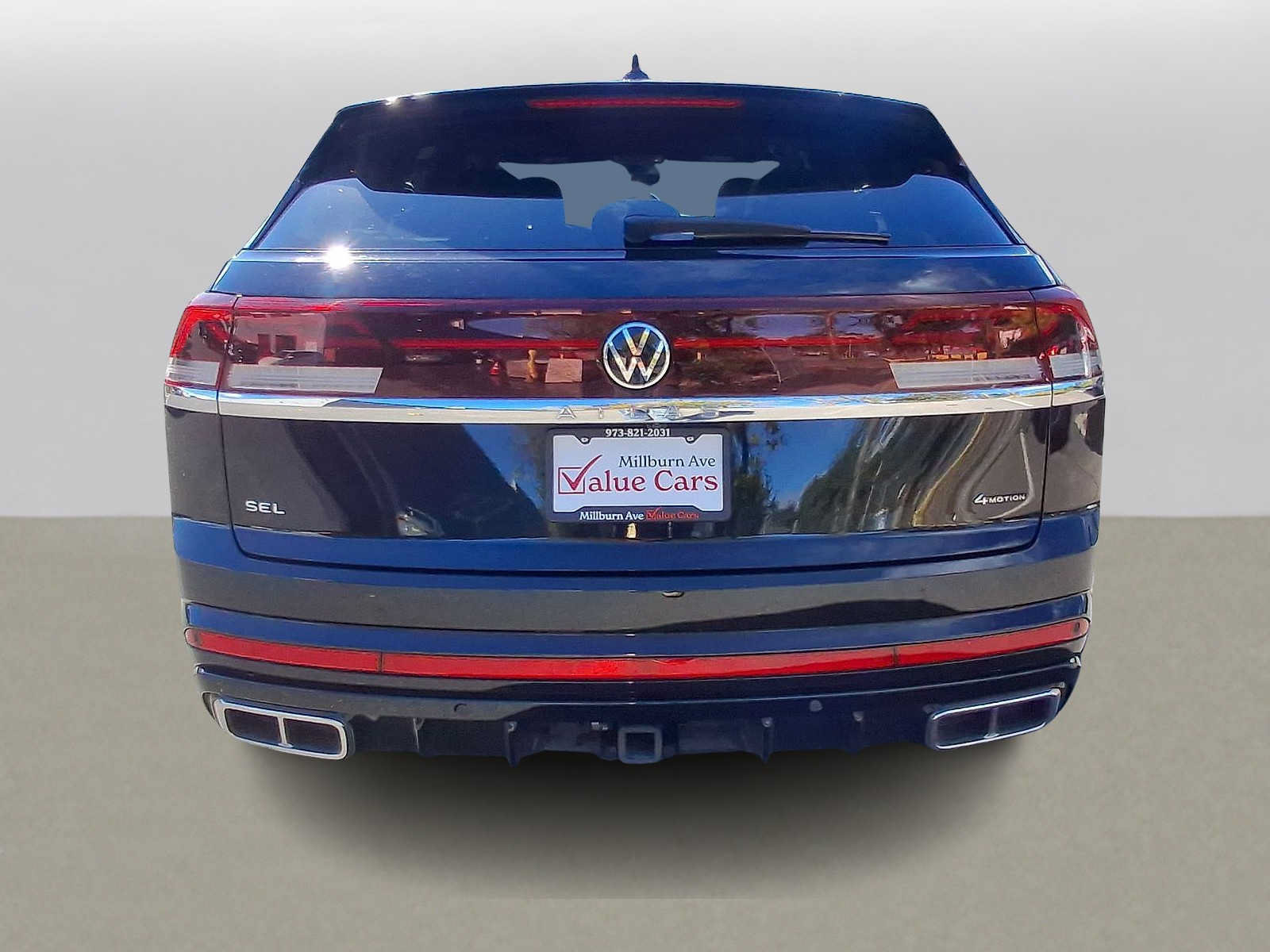 Used 2024 Volkswagen Atlas Cross Sport SEL R-Line AWD/4WD image 29