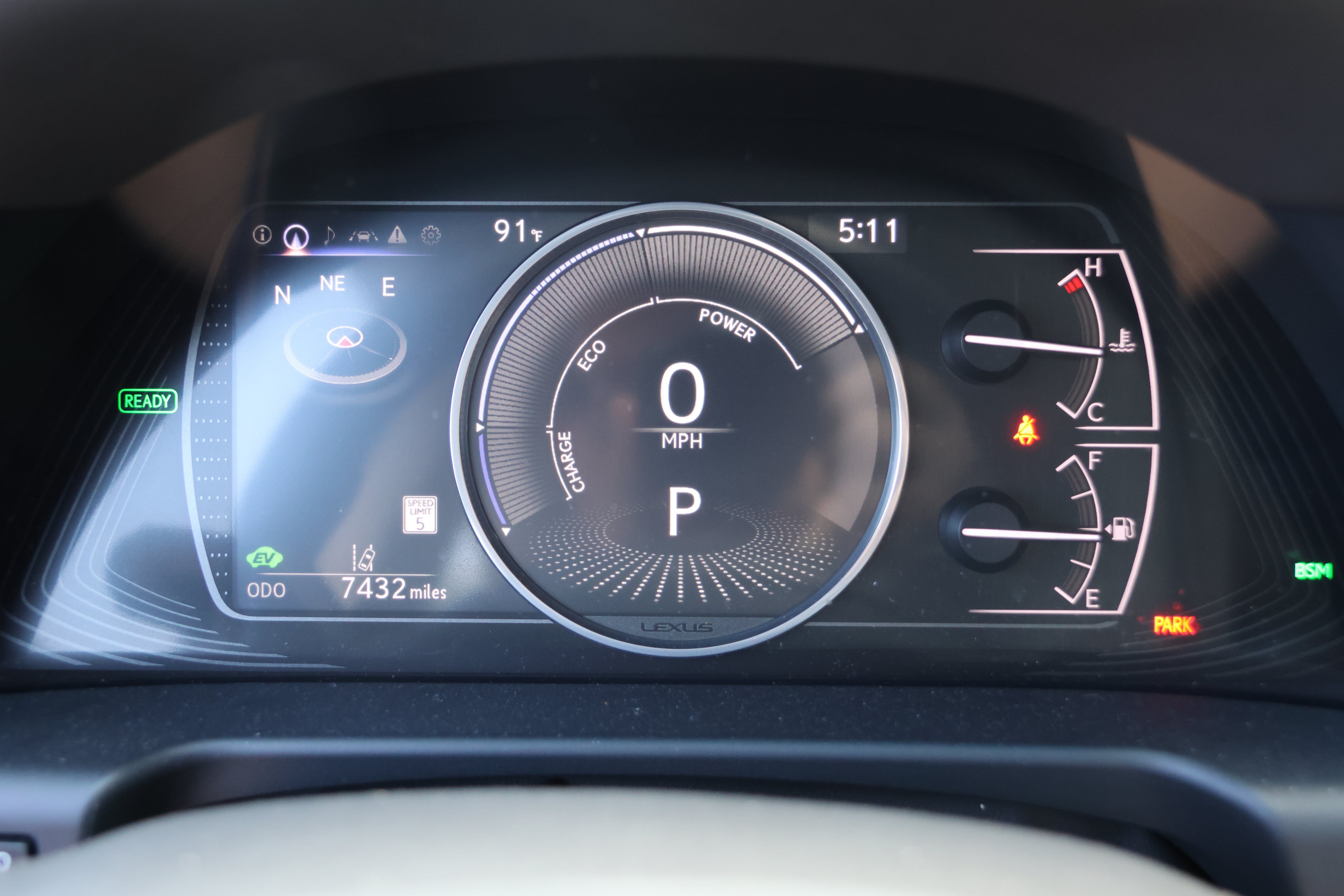 Certified 2025 Lexus ES 300h w/ Premium Package FWD image 18