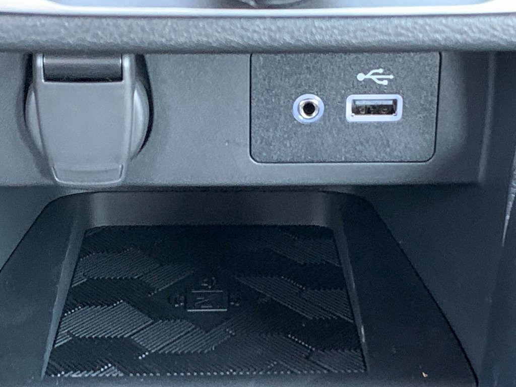 New 2025 Nissan Versa SV w/ Trunk Package image 14