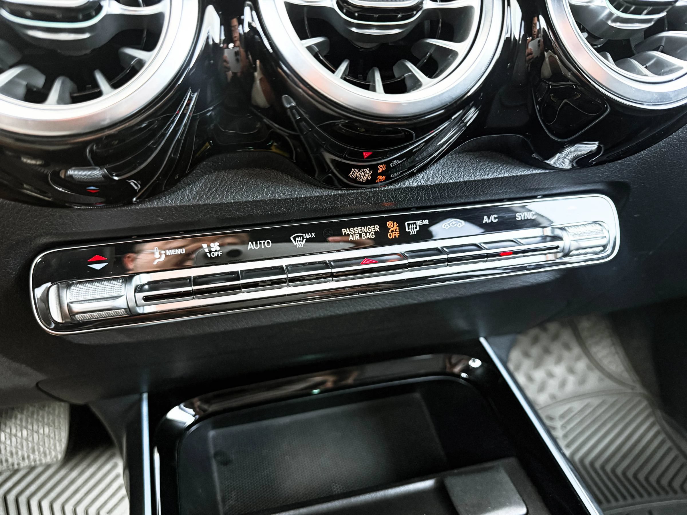 Used 2022 Mercedes-Benz GLB 250 4MATIC image 19