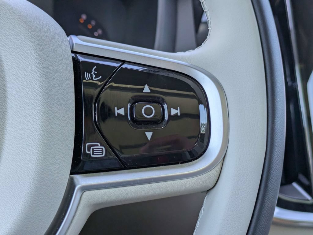 Used 2026 Volvo V60 B5 Cross Country Plus w/ Protection Package Premier AWD/4WD image 27