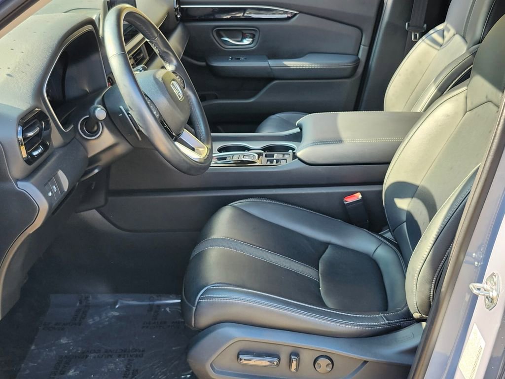 Used 2023 Honda Pilot Touring image 11