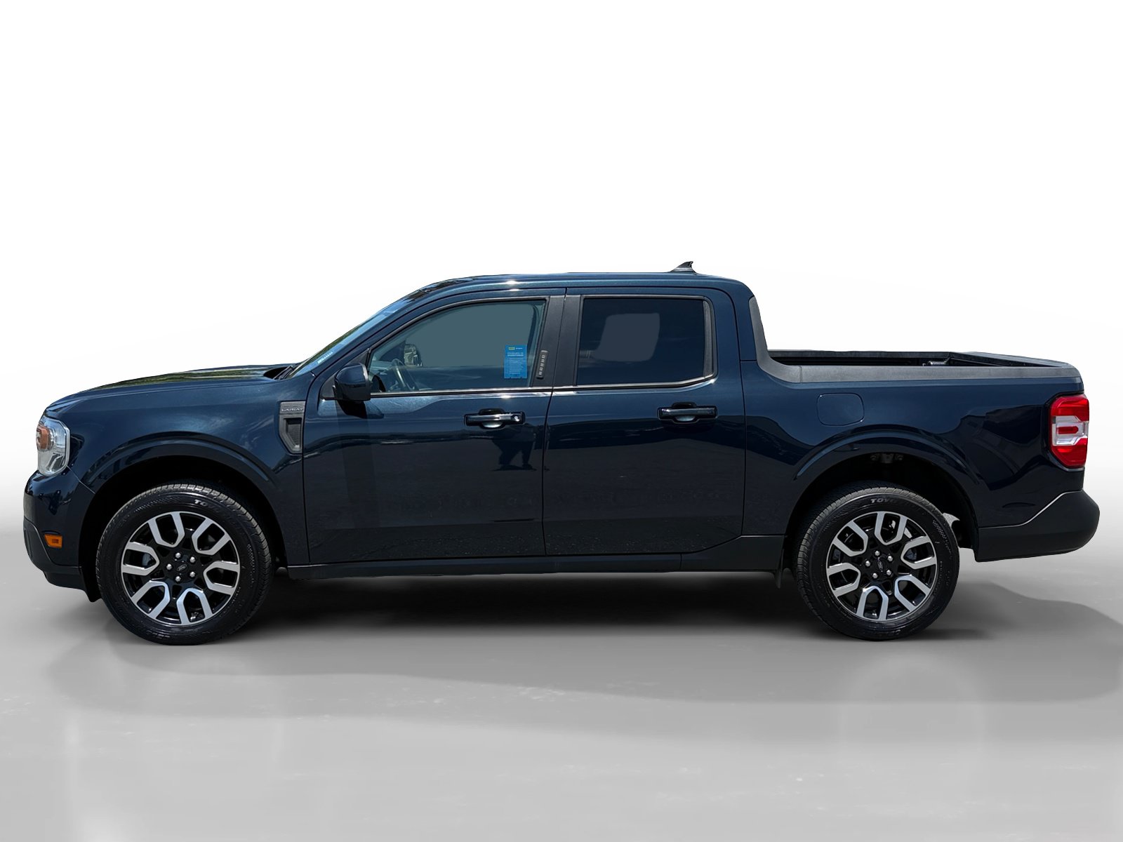 Used 2022 Ford Maverick Lariat w/ Equipment Group 500A Standard AWD/4WD image 2