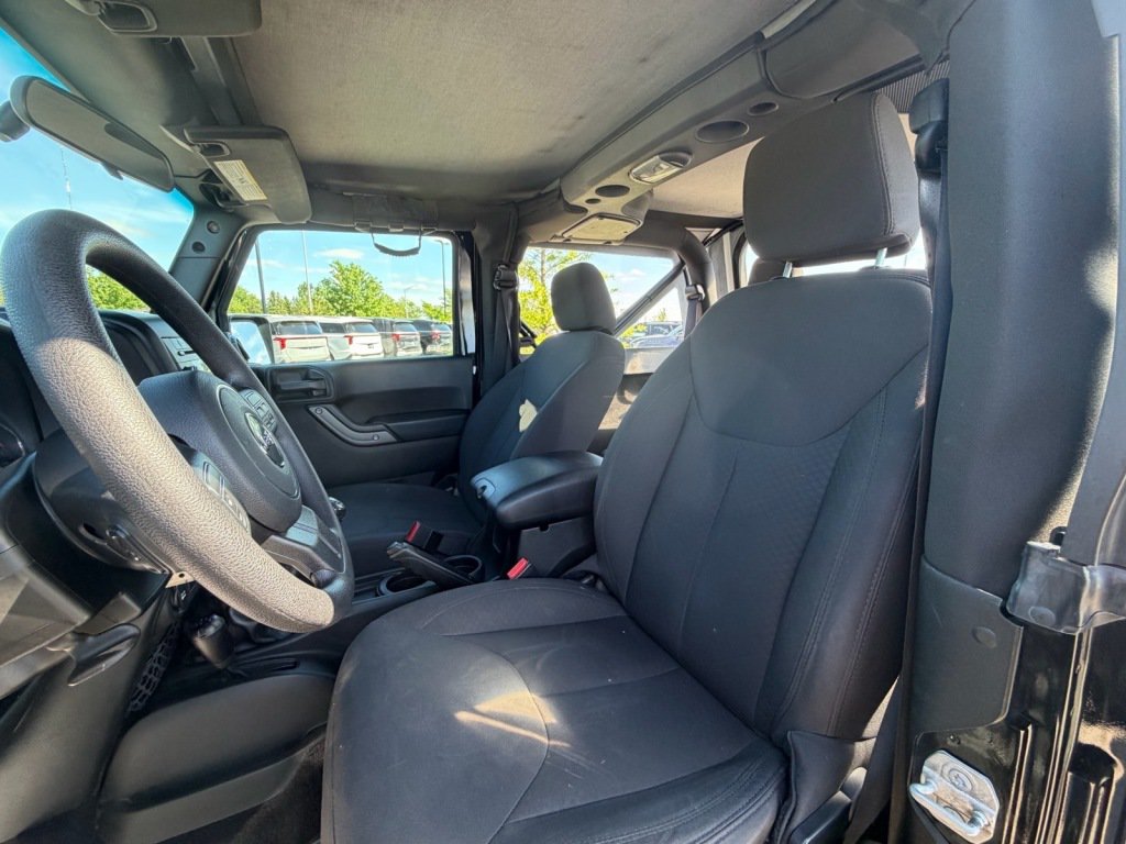 Used 2017 Jeep Wrangler Sport AWD/4WD image 10
