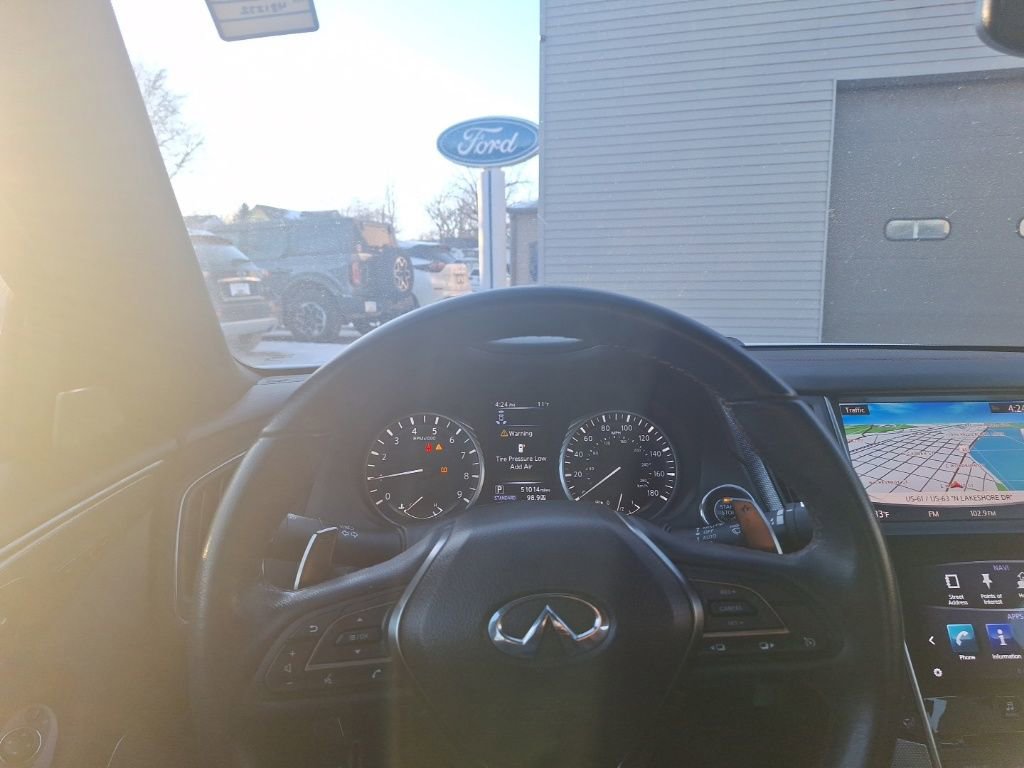 Used 2018 INFINITI Q50 Red Sport 400 w/ Sensory Package (Sport) image 16