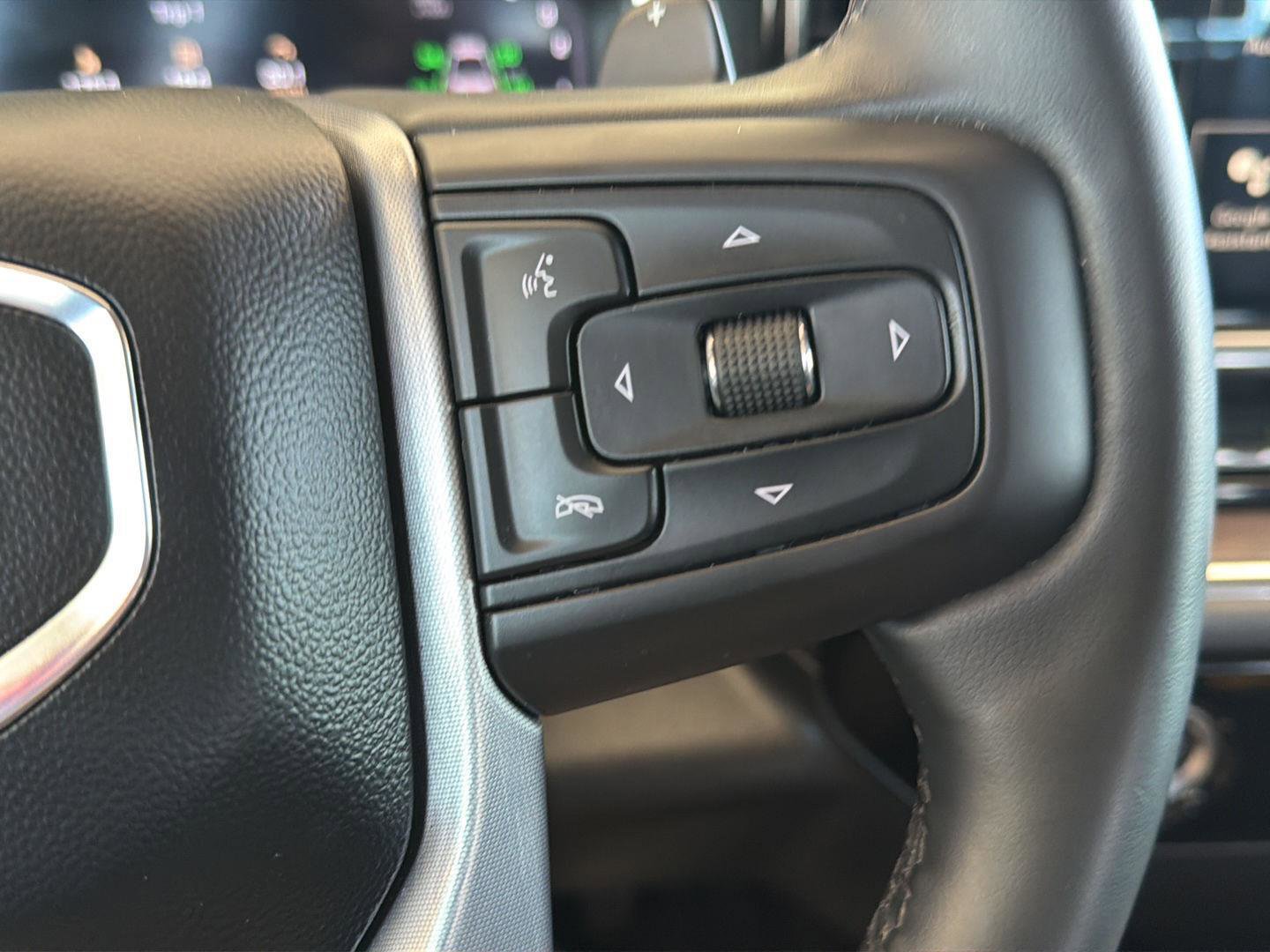 Used 2023 GMC Sierra 1500 SLT image 27