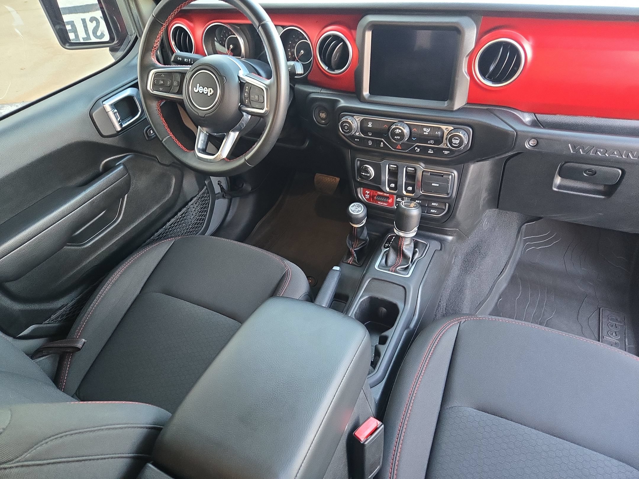 Used 2022 Jeep Wrangler Rubicon w/ Steel Bumper Group AWD/4WD image 10