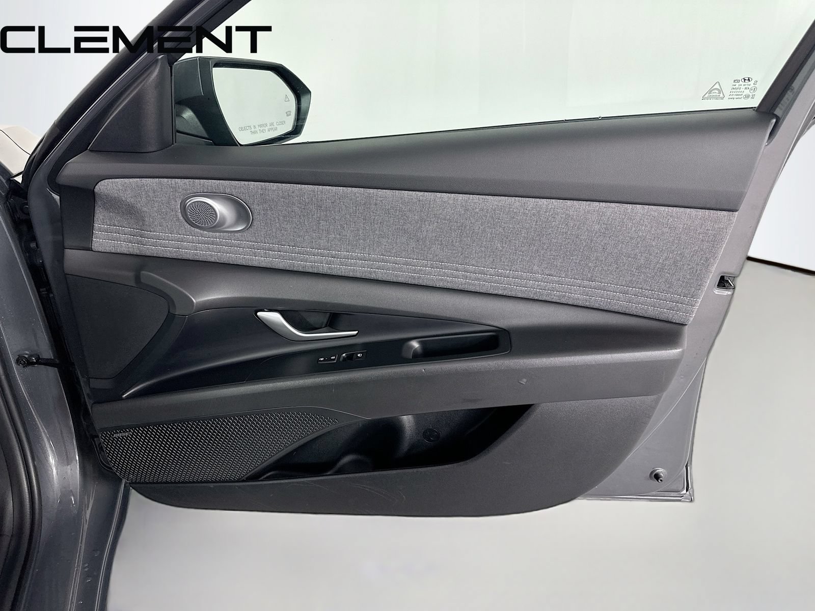Certified 2024 Hyundai Elantra Limited FWD image 37