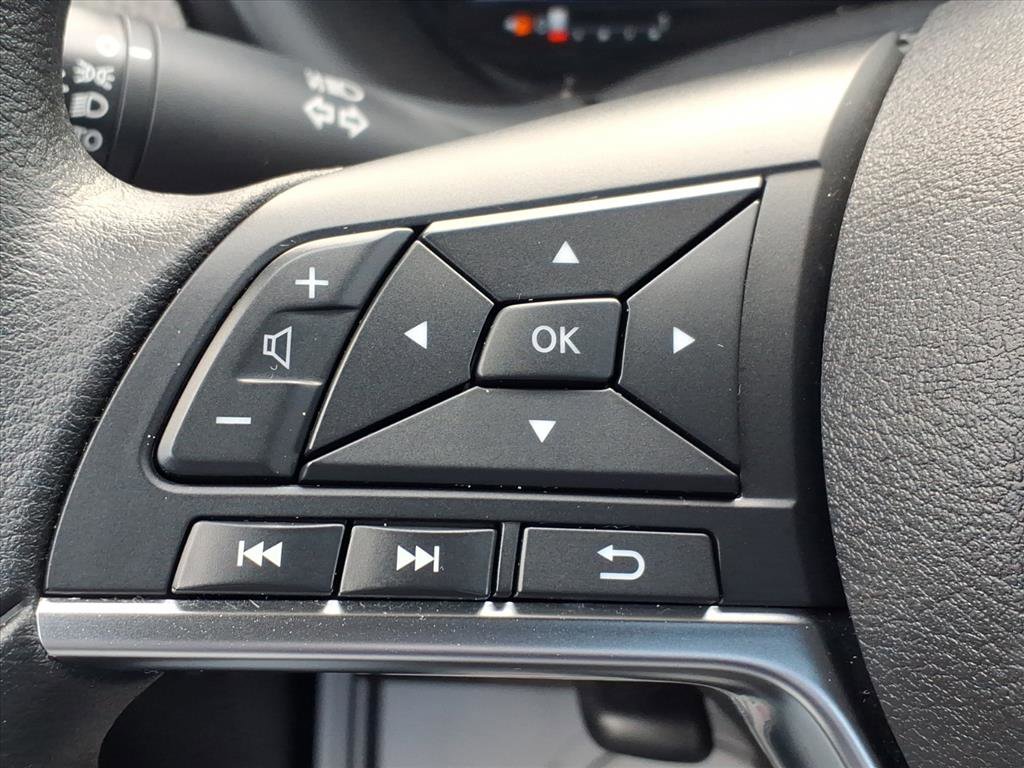 Certified 2024 Nissan Kicks SV image 29