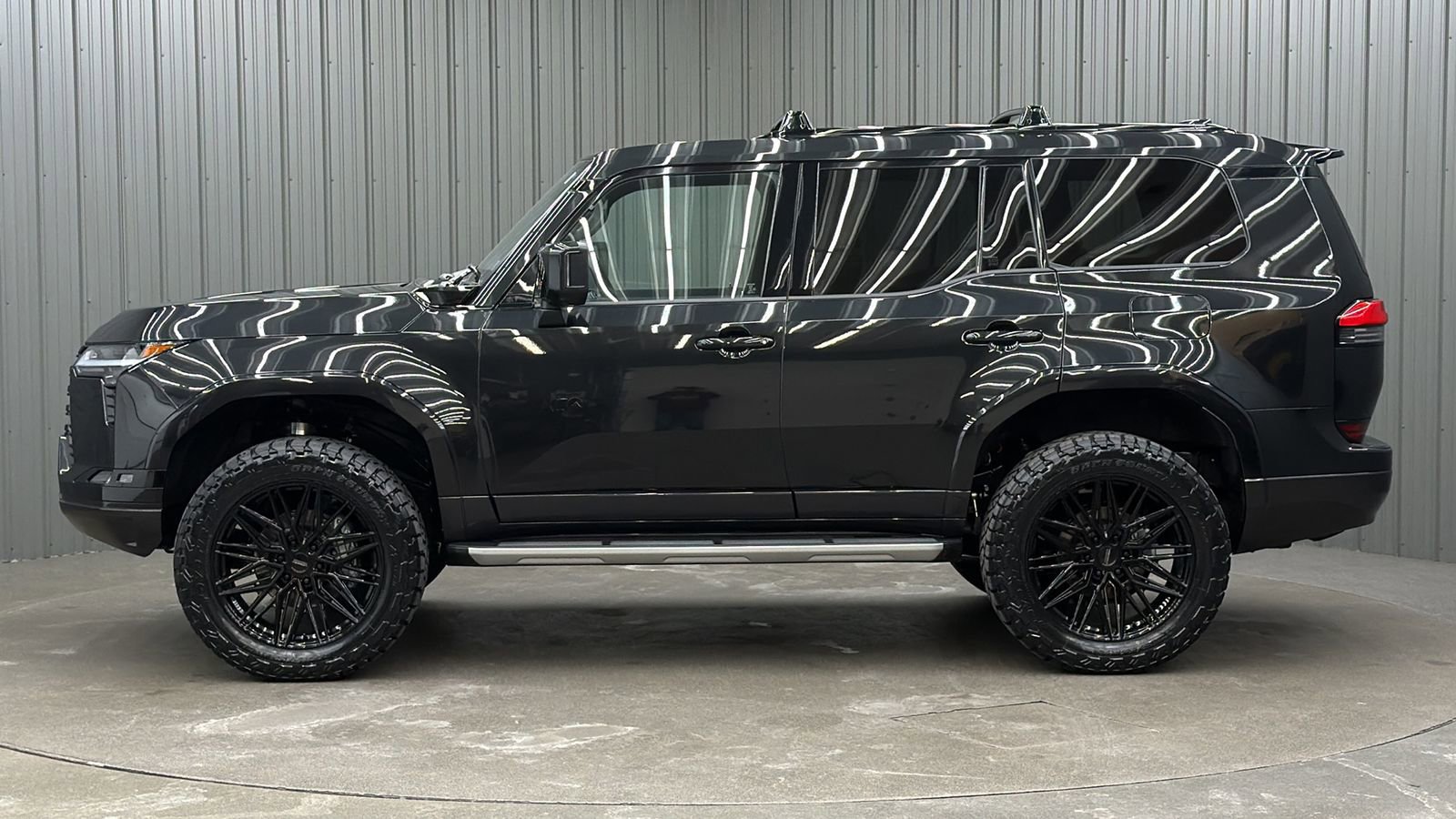 Used 2026 Lexus GX 550 550 Premium+ w/ Accessory Package (2T) image 2