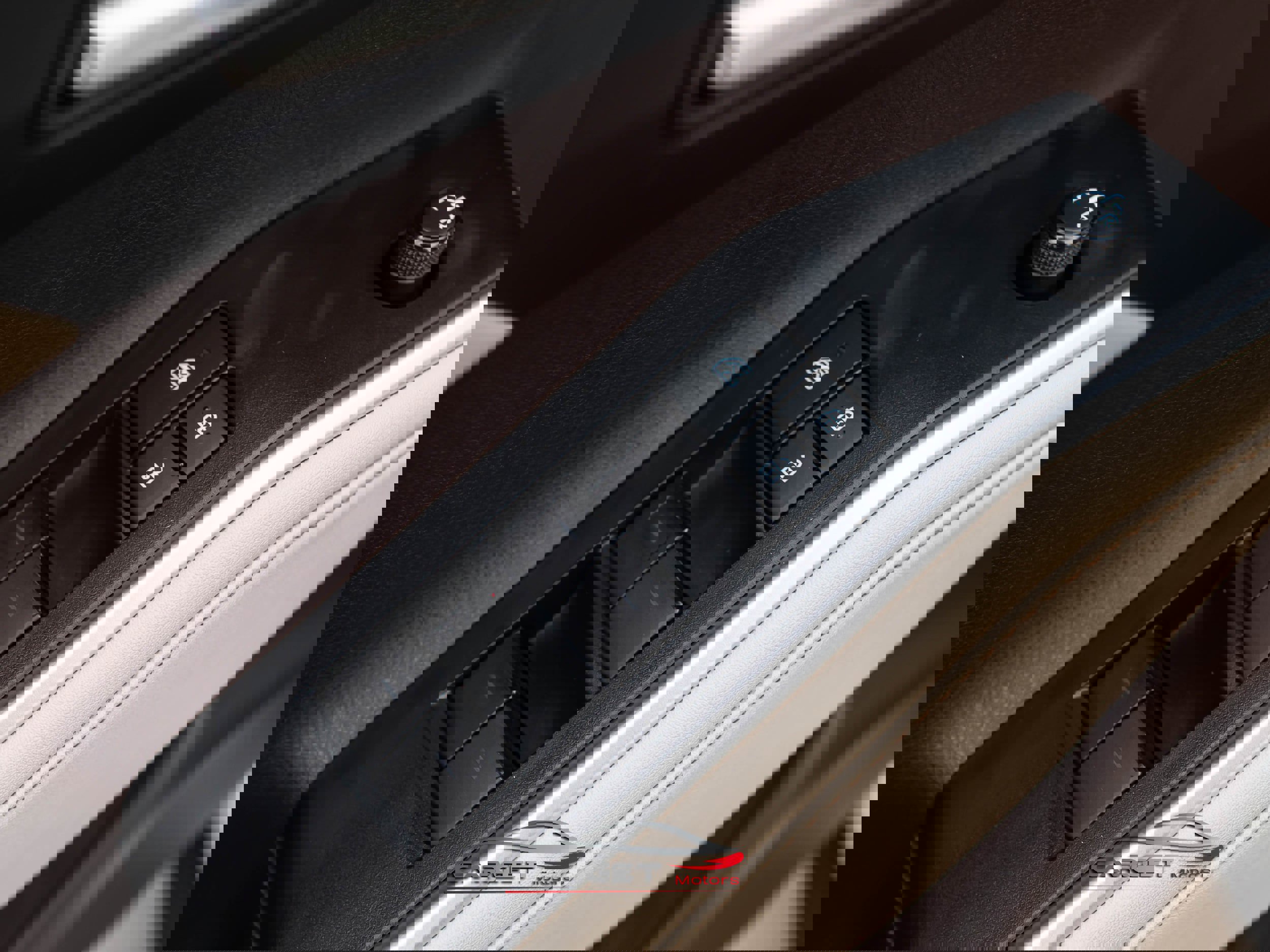 Used 2021 Toyota Highlander XLE image 42