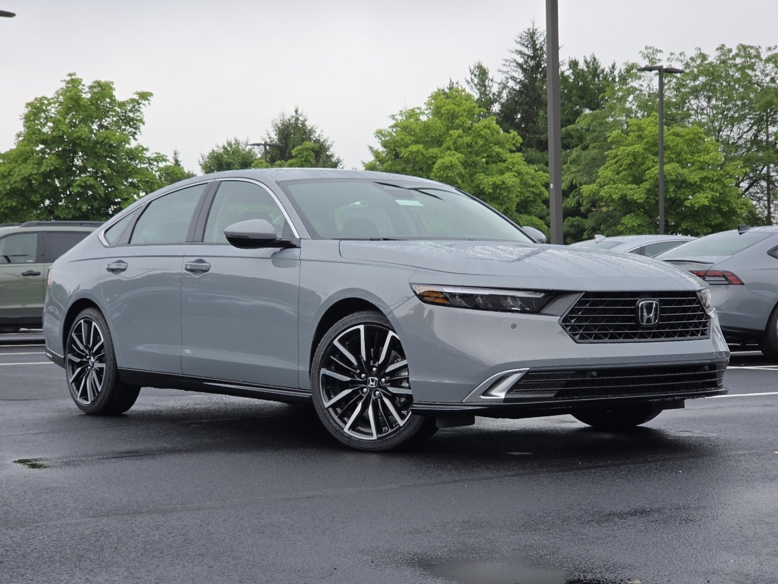 New 2026 Honda Accord Touring image 2