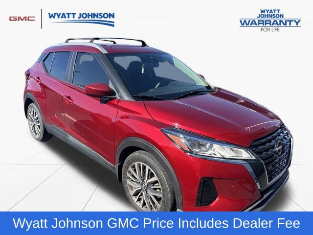 Used 2022 Nissan Kicks SV w/ Exterior Package