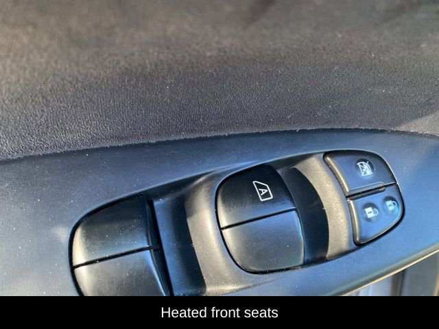 Used 2015 Nissan Sentra SR w/ Navigation Package FWD image 12