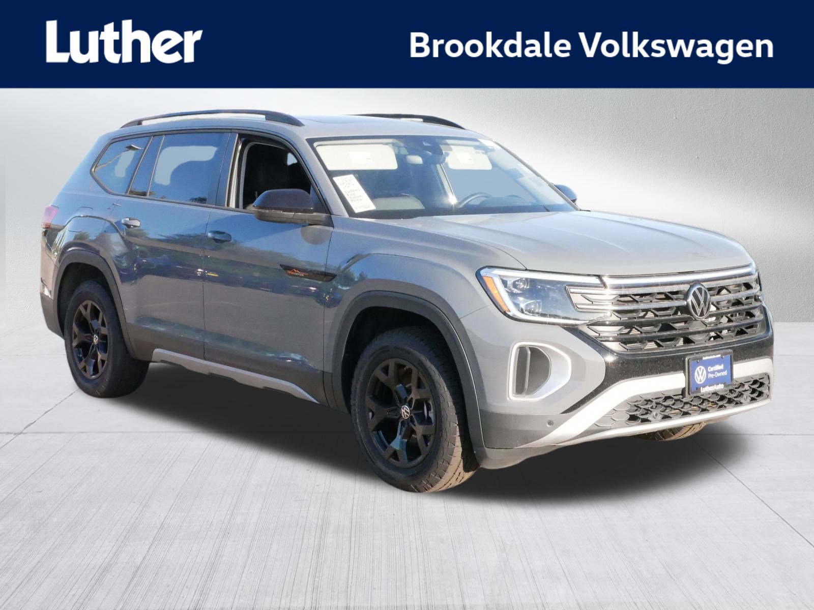 Certified 2024 Volkswagen Atlas Peak Edition SEL image 1