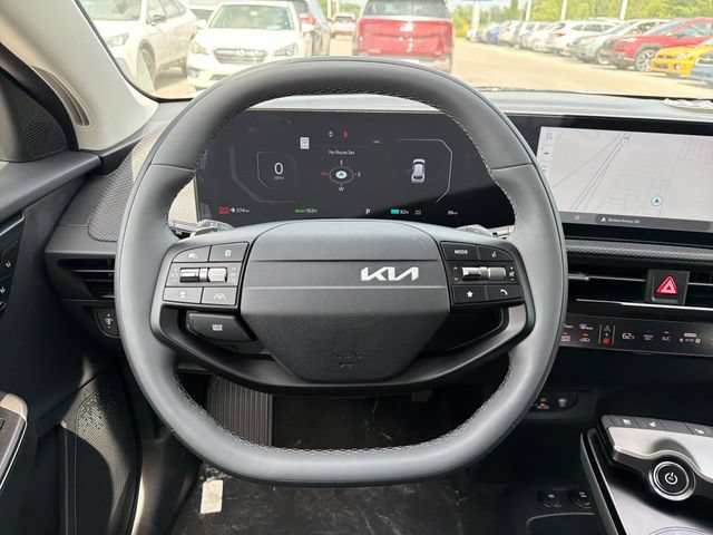 New 2026 Kia EV6 Wind RWD image 10