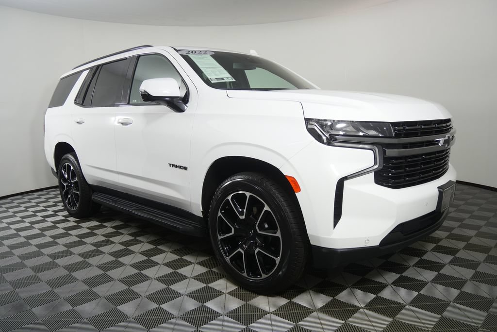 Used 2022 Chevrolet Tahoe RST w/ Luxury Package AWD/4WD image 2