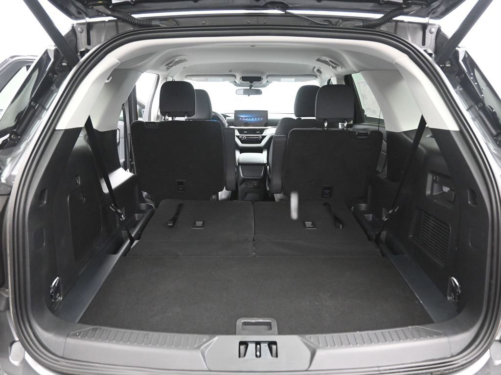 New 2026 Ford Explorer Active image 23