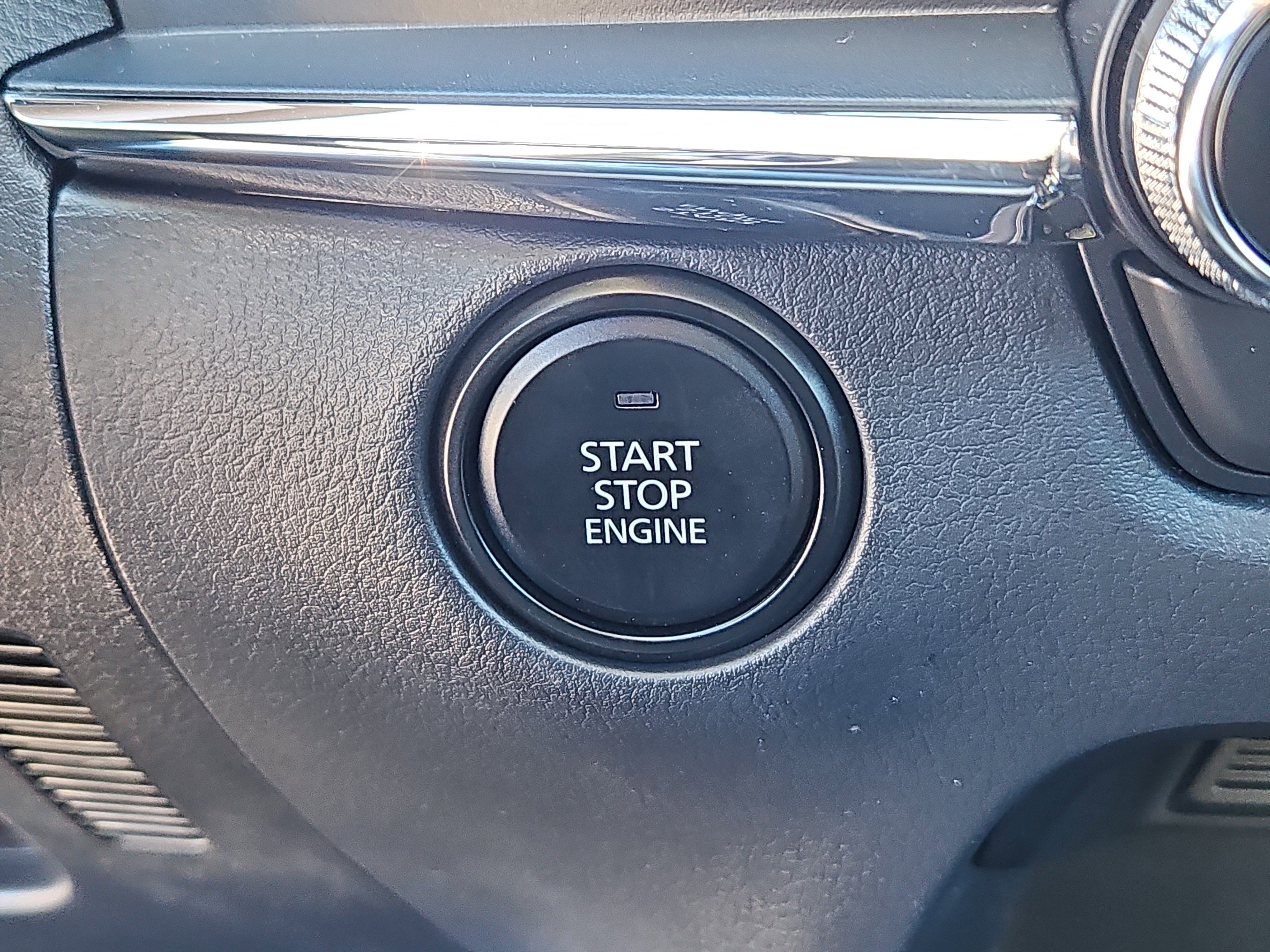 Certified 2025 MAZDA CX-30 AWD 2.5 S w/ Premium Package image 17