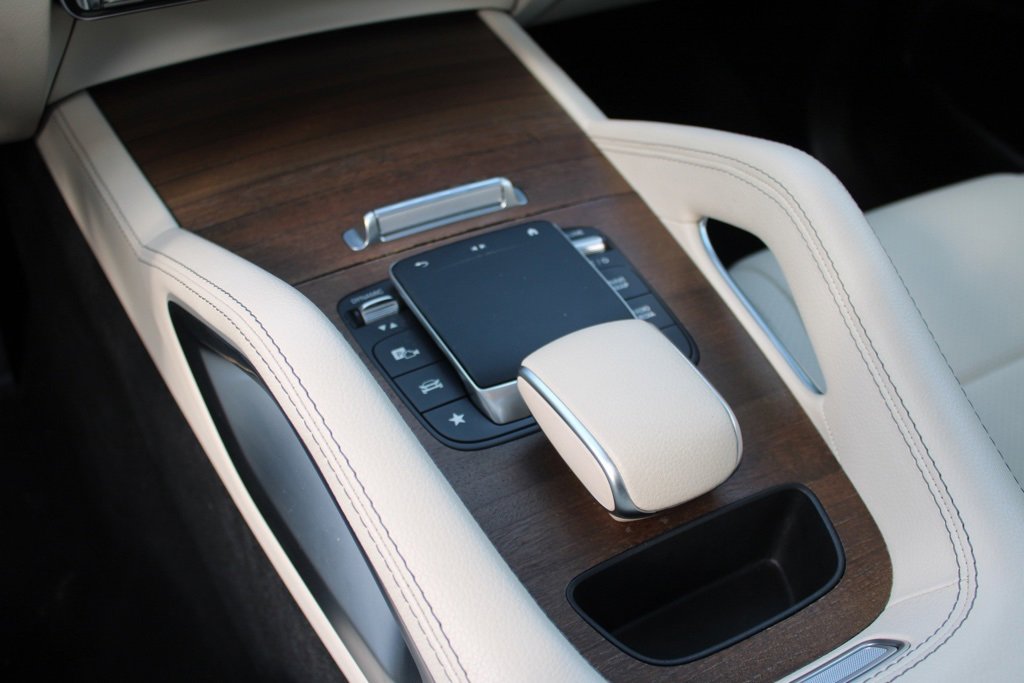 Used 2022 Mercedes-Benz GLE 450 4MATIC w/ AMG Line Exterior image 25