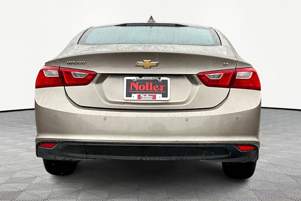 Used 2025 Chevrolet Malibu LT image 4