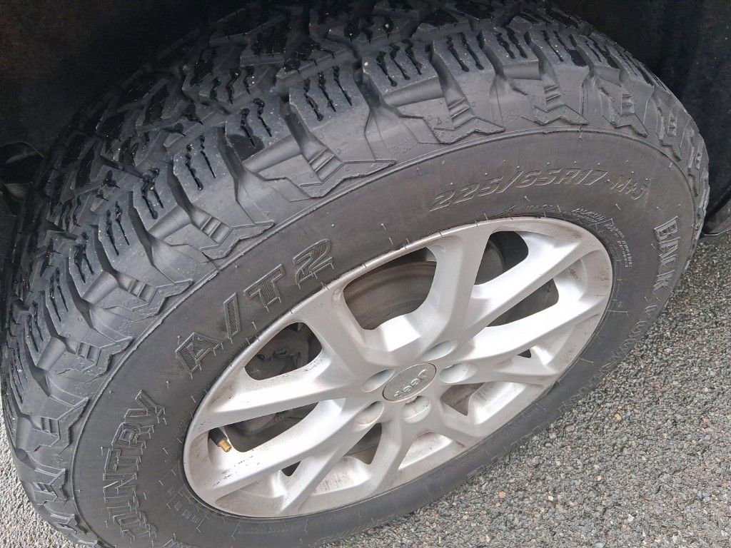 Used 2015 Jeep Cherokee Latitude image 7