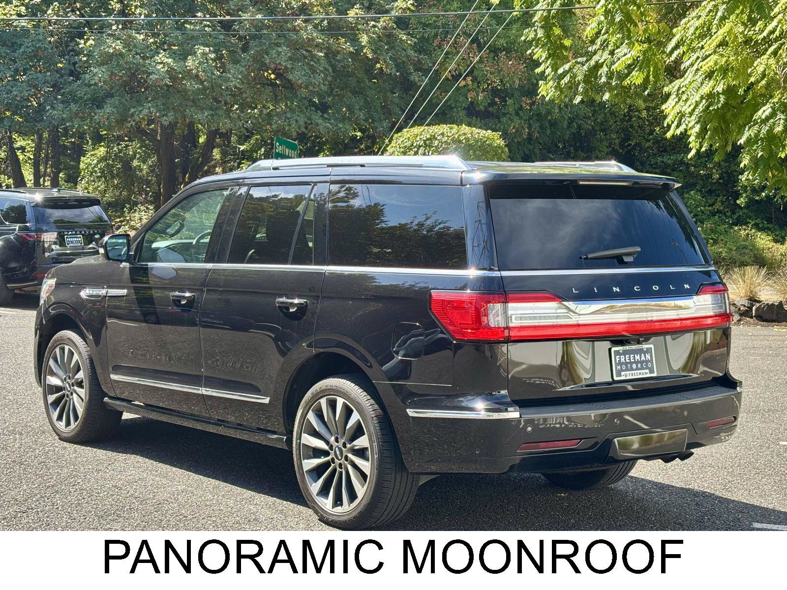 Used 2021 Lincoln Navigator Reserve AWD/4WD image 7