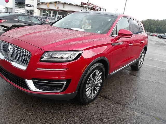 Used 2020 Lincoln Nautilus Reserve w/ Cargo Utility Package AWD/4WD image 3