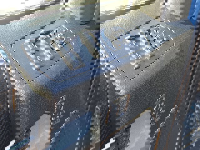 Used 2019 Ford F150 Raptor w/ Equipment Group 802A Luxury image 22