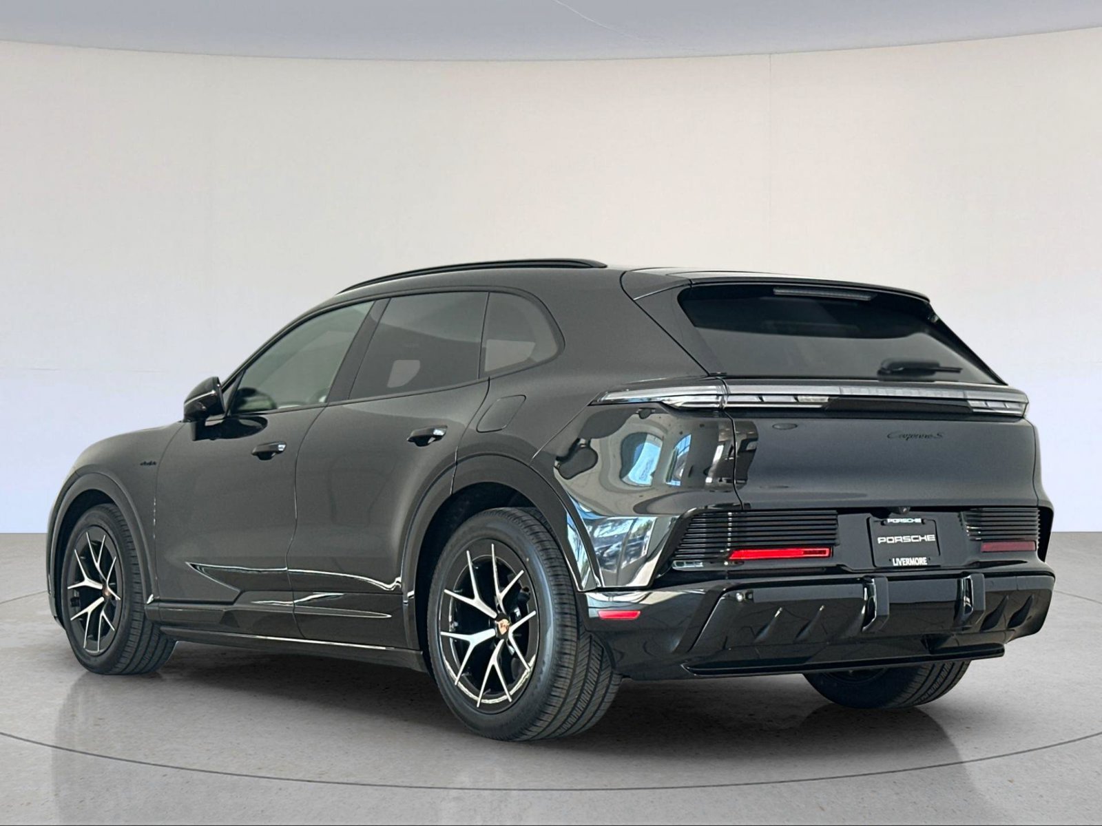 New 2026 Porsche Cayenne S AWD/4WD image 3