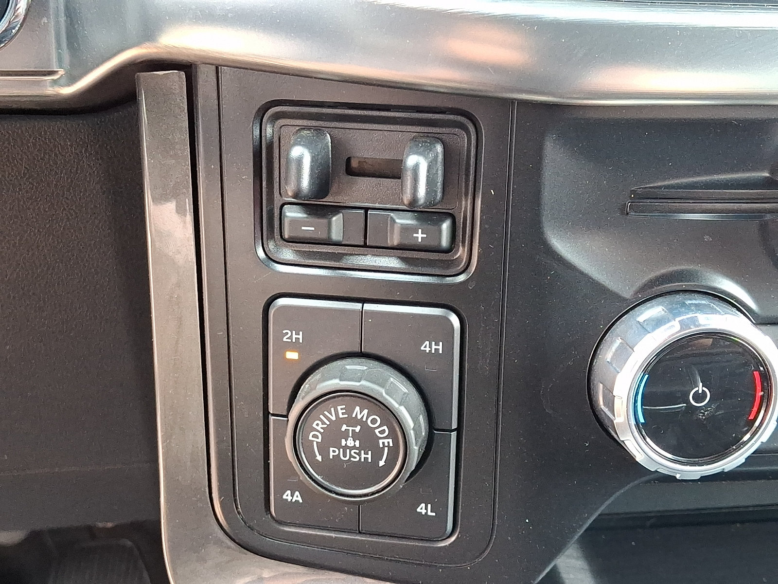Certified 2023 Ford F150 Lariat w/ Equipment Group 502A High AWD/4WD image 25