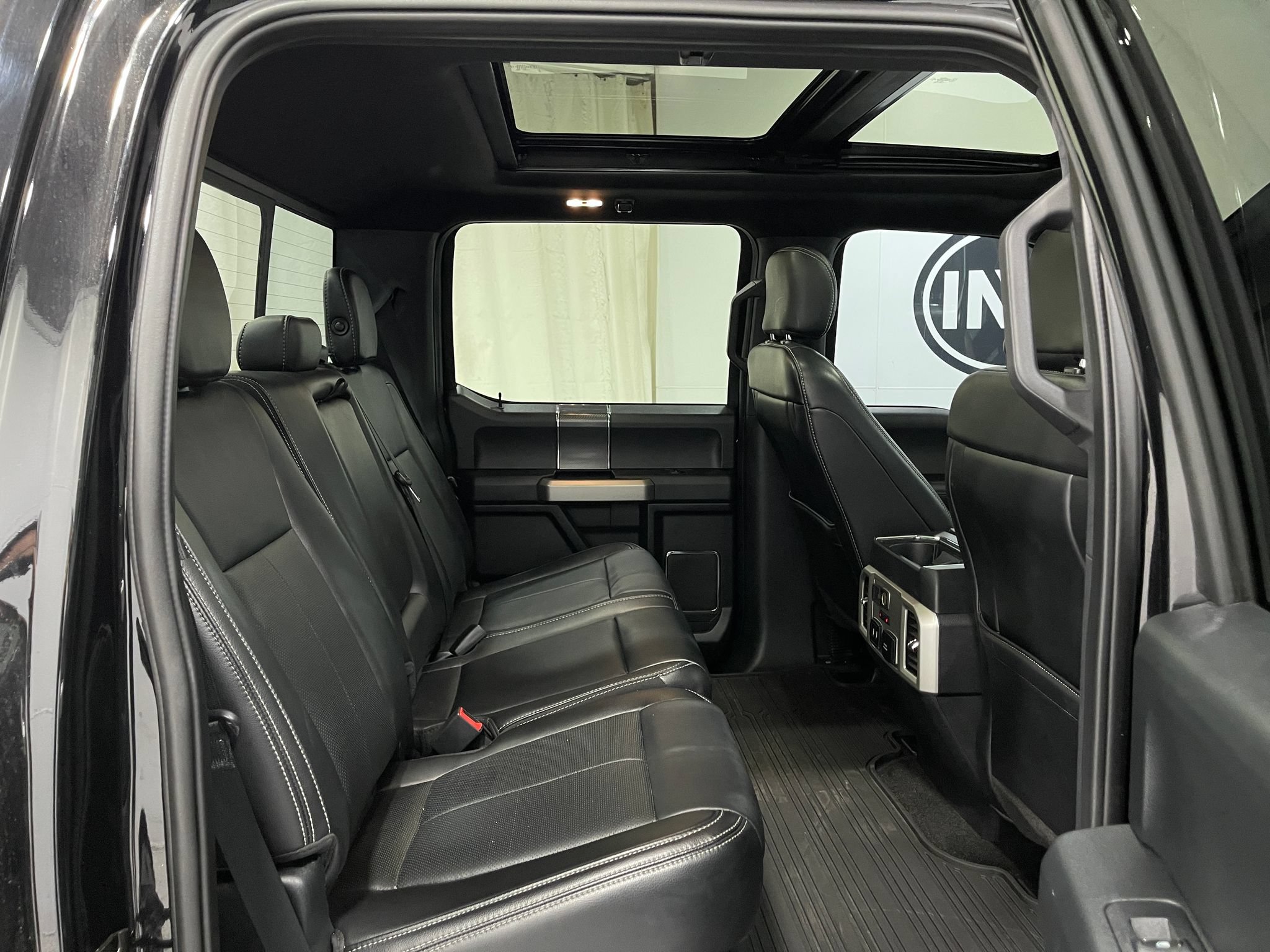 Used 2019 Ford F150 Lariat w/ Equipment Group 502A Luxury AWD/4WD image 29