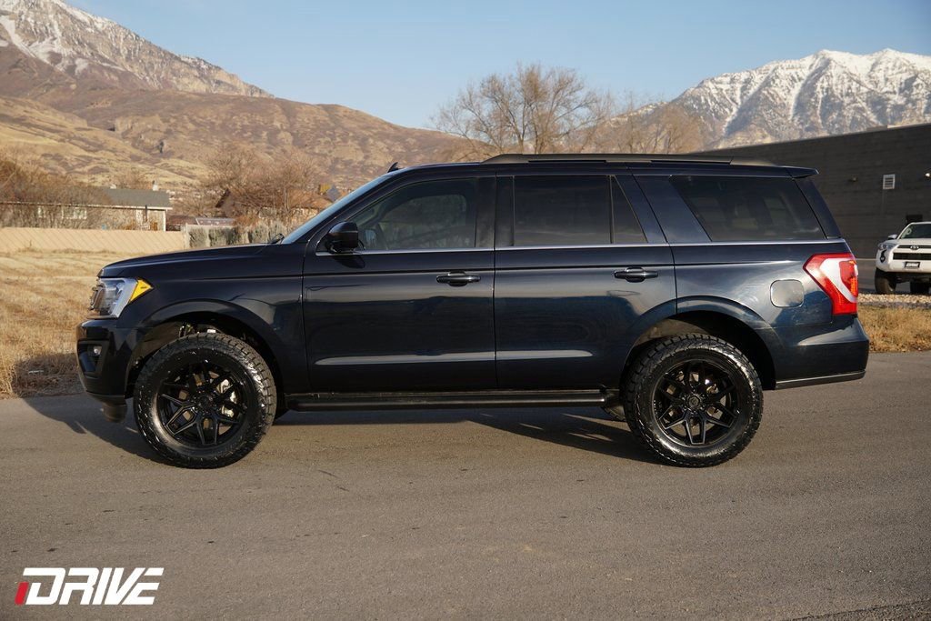 Used 2021 Ford Expedition XLT image 7
