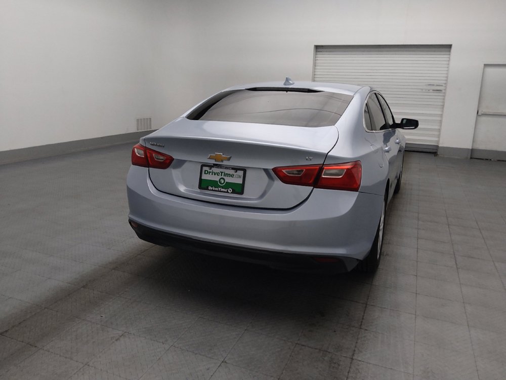 Used 2017 Chevrolet Malibu LT w/ Leather Package FWD image 7