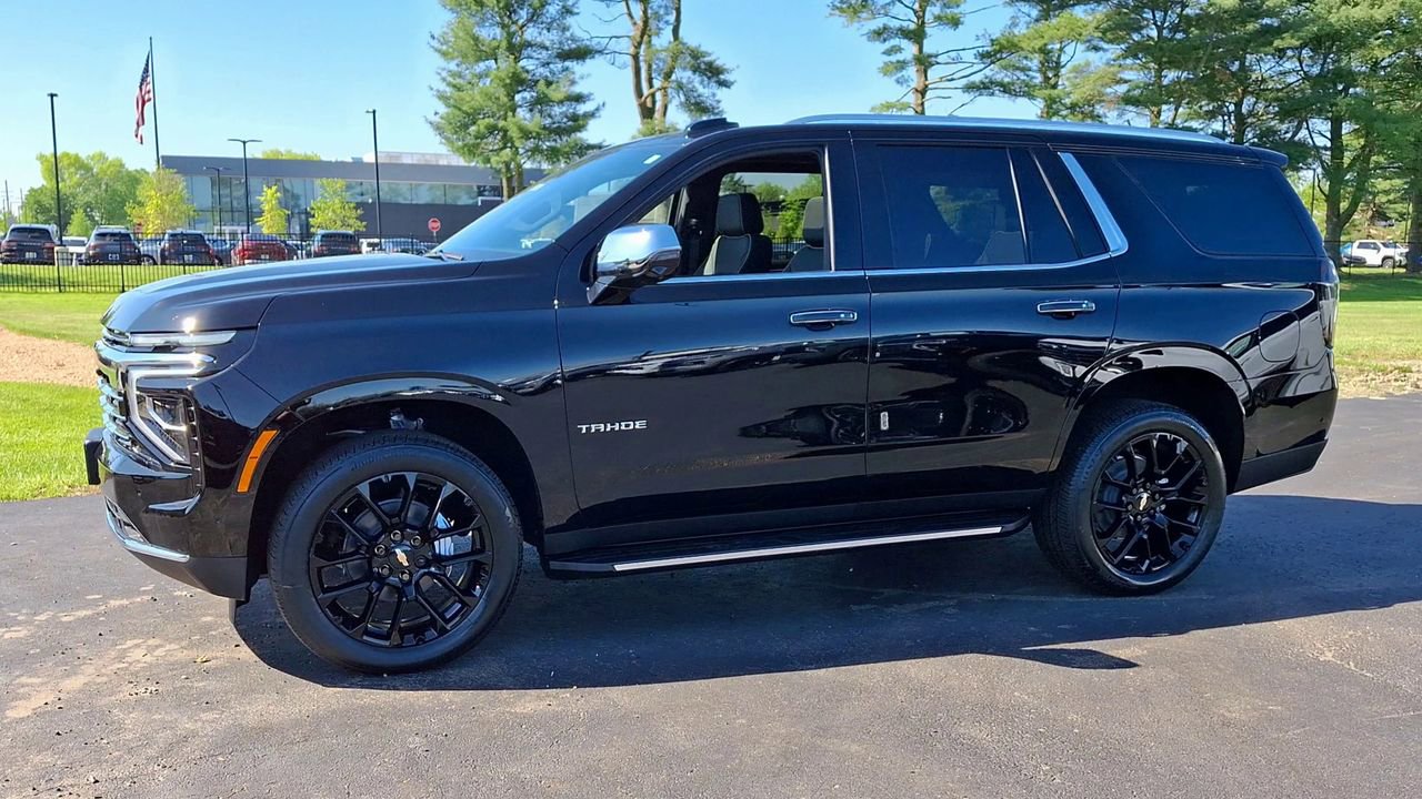 New 2026 Chevrolet Tahoe Premier w/ Sun And Tow Package AWD/4WD image 7