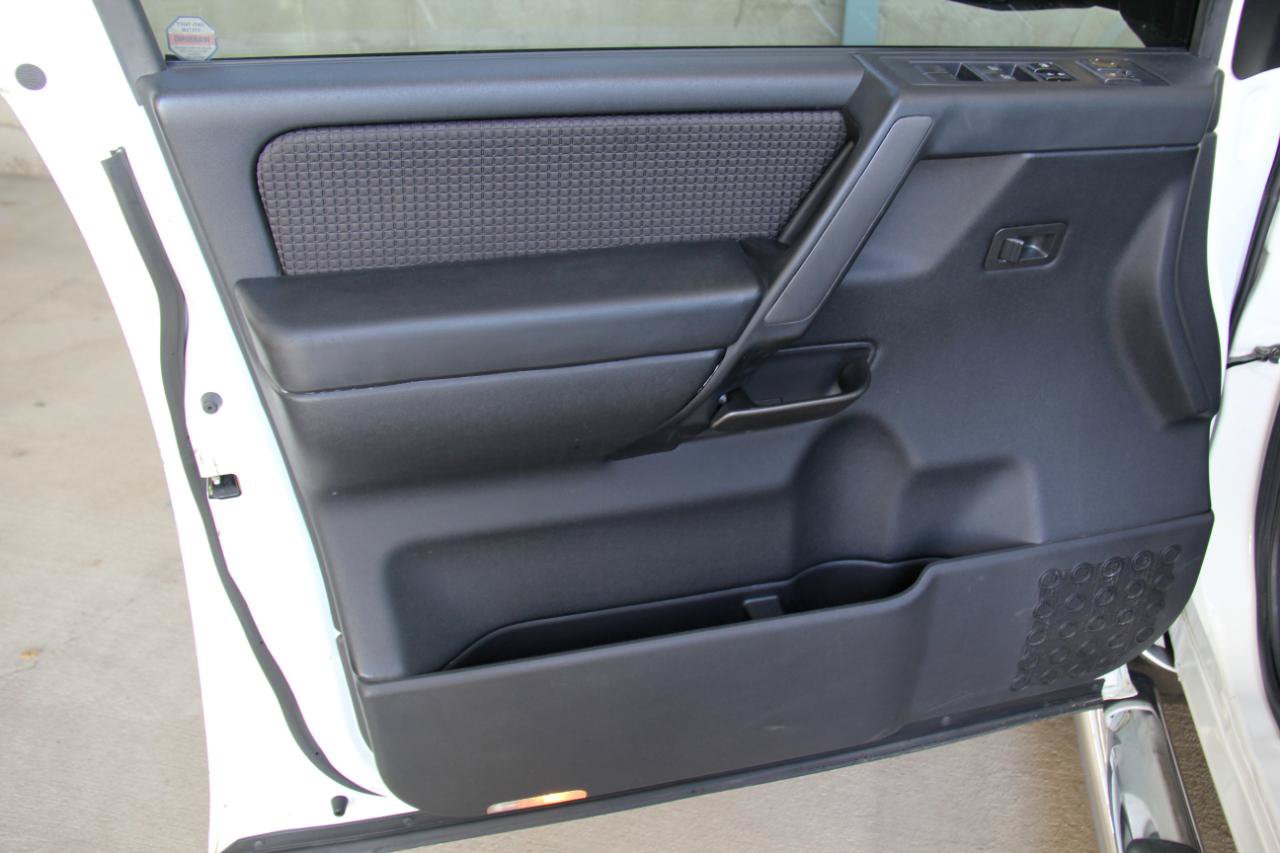 Used 2008 Nissan Titan SE AWD/4WD image 20