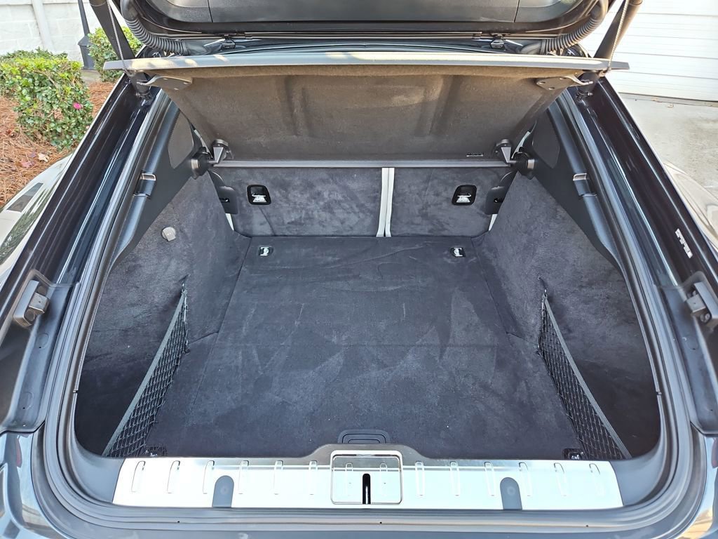 Used 2018 Porsche Panamera image 32