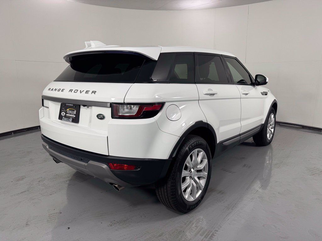 Used 2019 Land Rover Range Rover Evoque SE AWD/4WD image 6