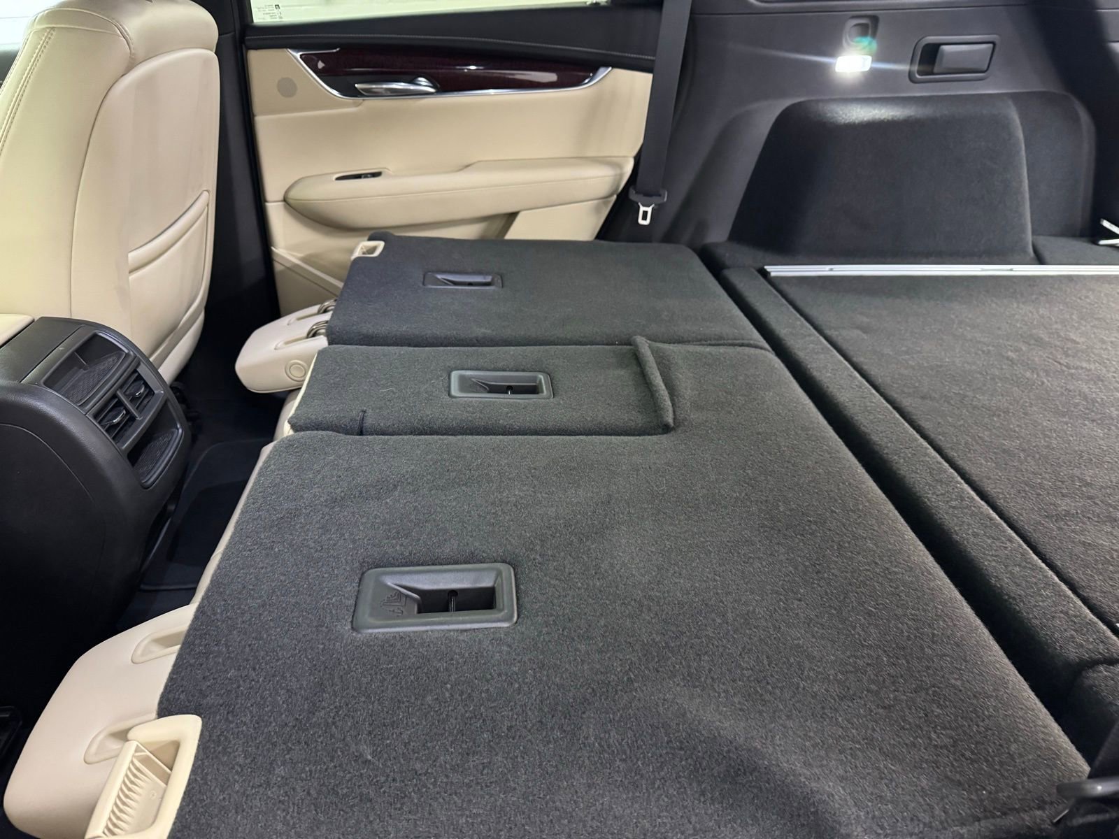 Used 2017 Cadillac XT5 Luxury w/ Driver Awareness Package image 45