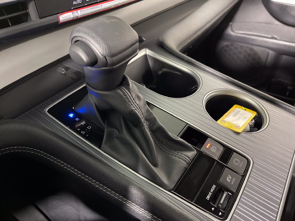 Certified 2026 Toyota Sienna LE FWD image 23