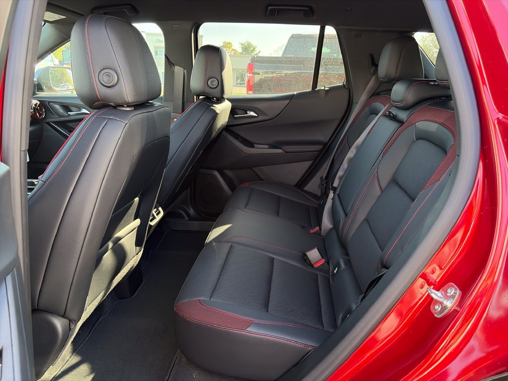 New 2027 Chevrolet Equinox RS w/ Convenience Package III FWD image 25