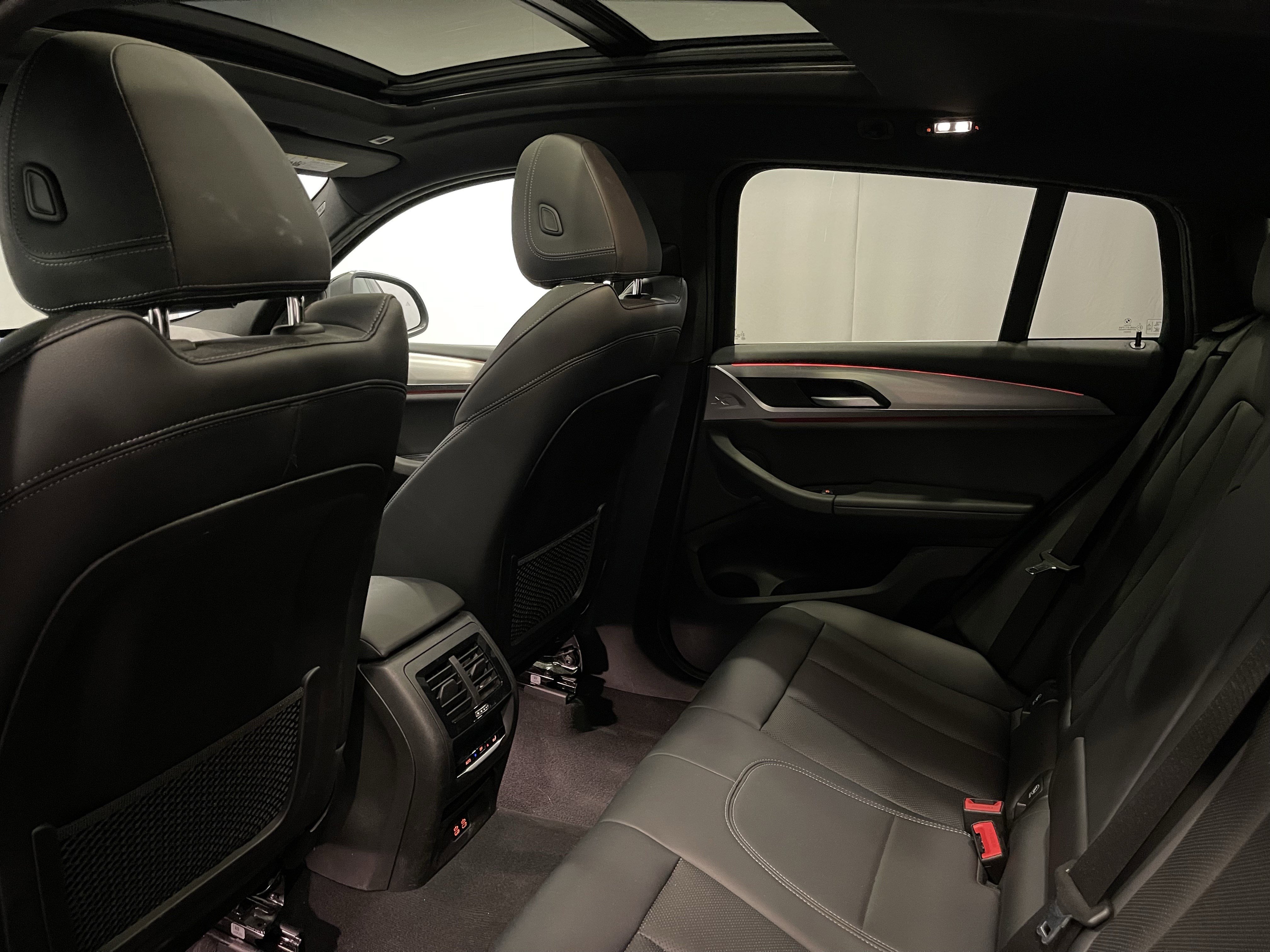 Used 2023 BMW X4 xDrive30i w/ Premium Package image 24