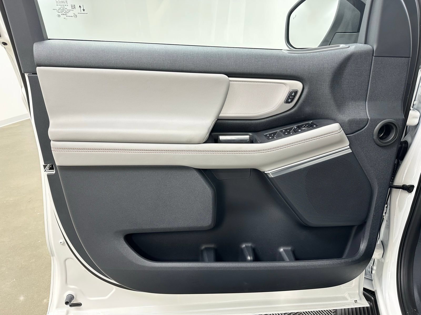 New 2025 Ford Expedition Max Active AWD/4WD image 14