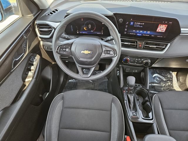 Used 2025 Chevrolet TrailBlazer LT AWD/4WD image 27