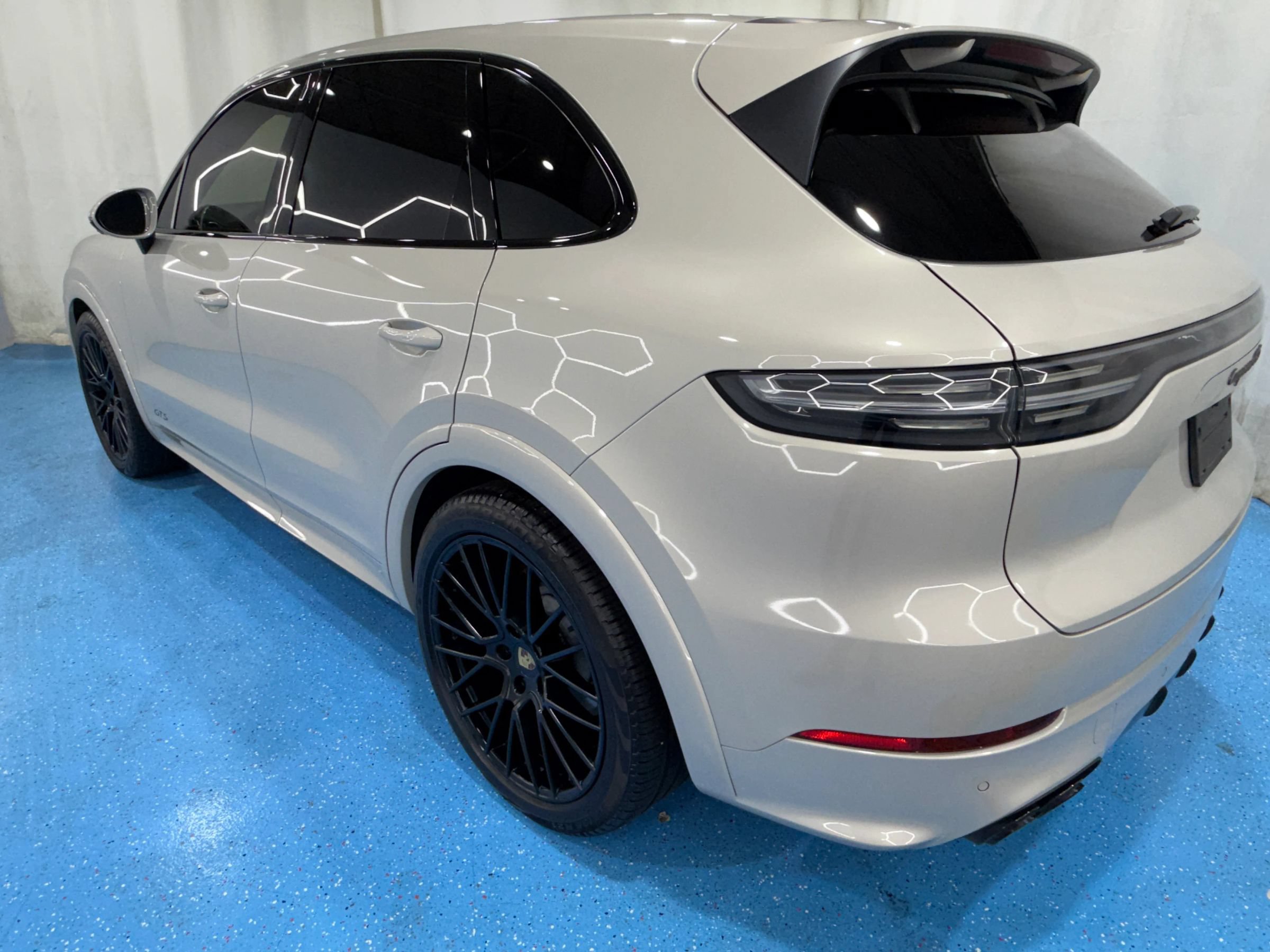 Used 2021 Porsche Cayenne GTS AWD/4WD image 10