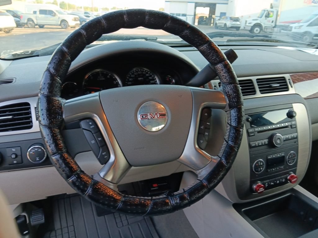Used 2007 GMC Sierra 1500 SLT w/ SLE/SLT Trailering Package AWD/4WD image 12