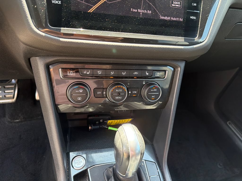 Used 2019 Volkswagen Tiguan SEL Premium R-Line AWD/4WD image 31