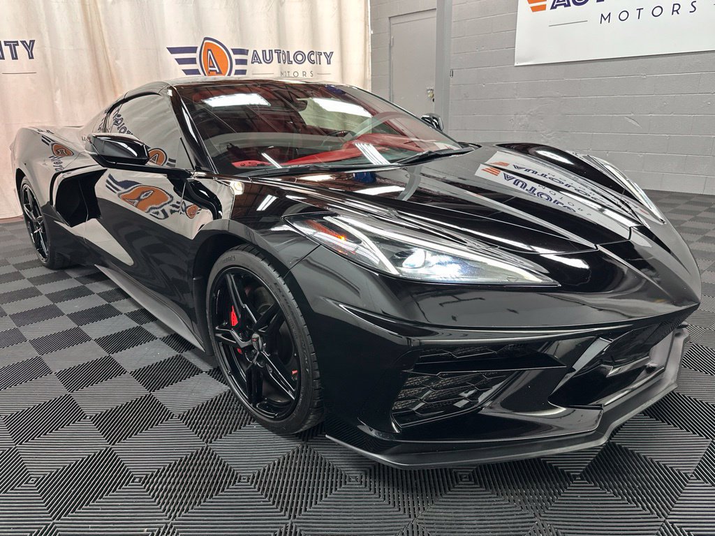 Used 2023 Chevrolet Corvette Stingray Premium Cpe w/ Z51 Performance Package RWD image 2